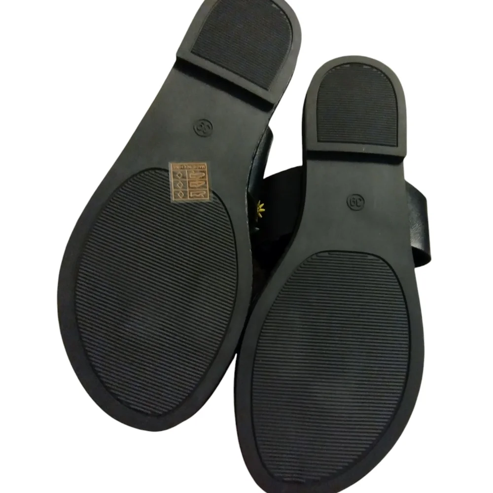 2/$10 NIB Orange & Yellow Floral Embroidered Black Slide-on Flat Size 39 US 9 - Picture 2 of 3